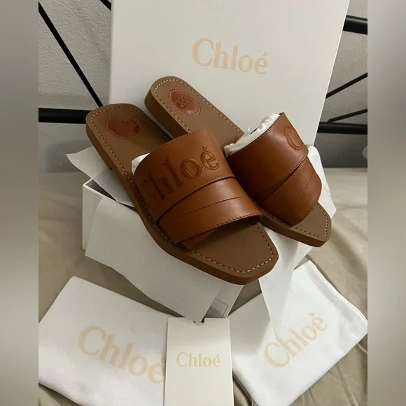 NEW in box. CHLOE leather cognac brown woody sandals - Picture 2 of 7